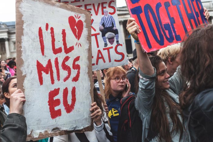 thousands-stand-together-against-brexit-body-image-1467198289